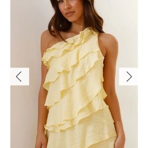 Elegant One-Shoulder Ruffled Dress in Soft Yellow